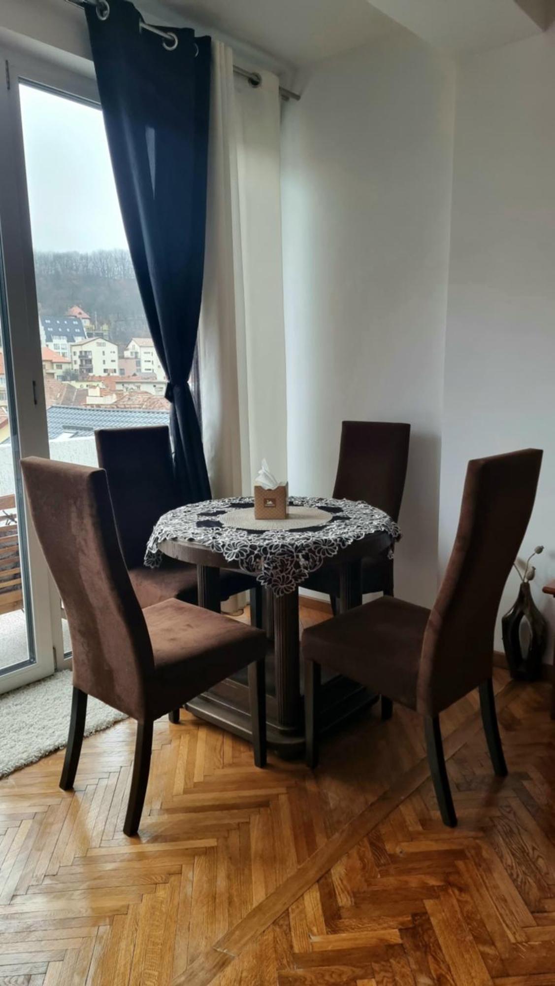 Appartement Toma Boutique à Braşov Extérieur photo